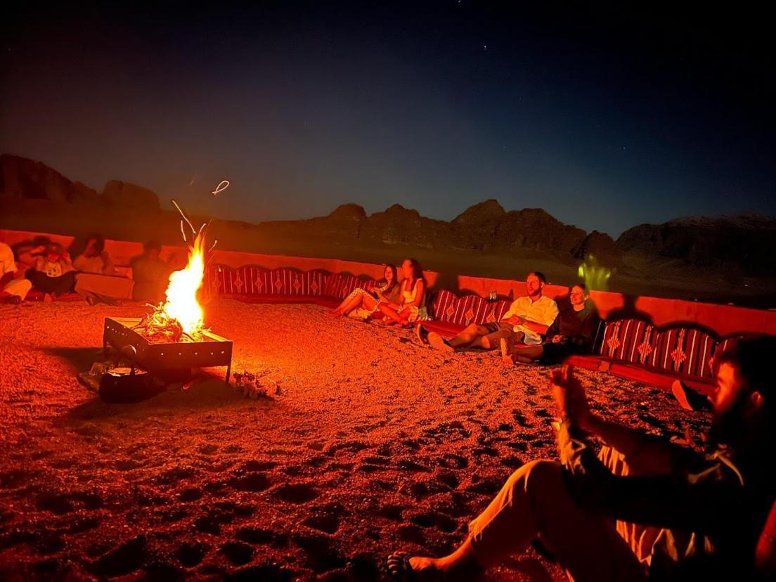Wadi Rum Shooting Stars Camp Exterior foto