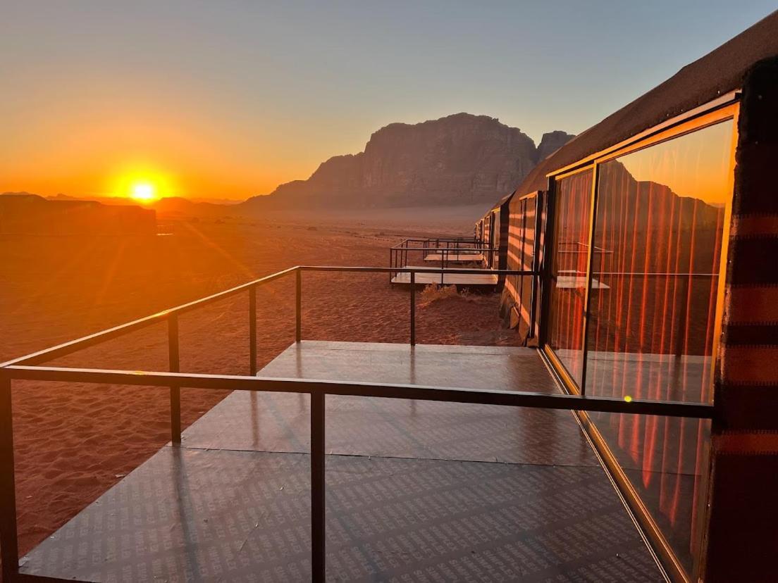 Wadi Rum Shooting Stars Camp Exterior foto